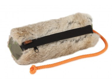 Futterdummy mit Kaninchenfell